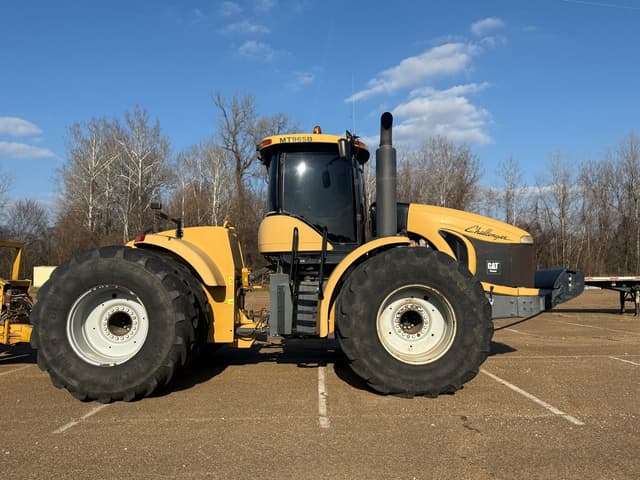 Image of Challenger MT965B equipment image 1