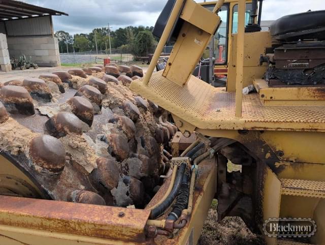 Image of Caterpillar CP-563C equipment image 1