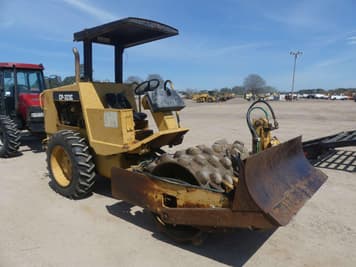 Main image Caterpillar CP-323C