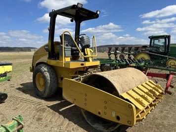 Main image Caterpillar CS433E