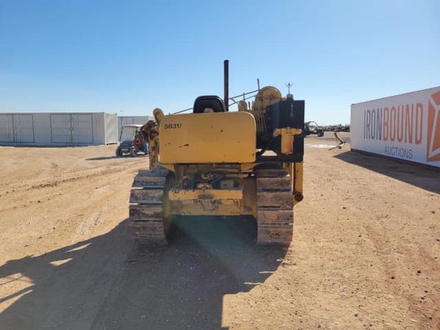 Image of Caterpillar D4 equipment image 3