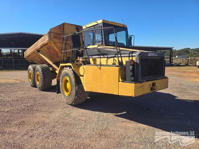Image of Caterpillar D250E equipment image 2