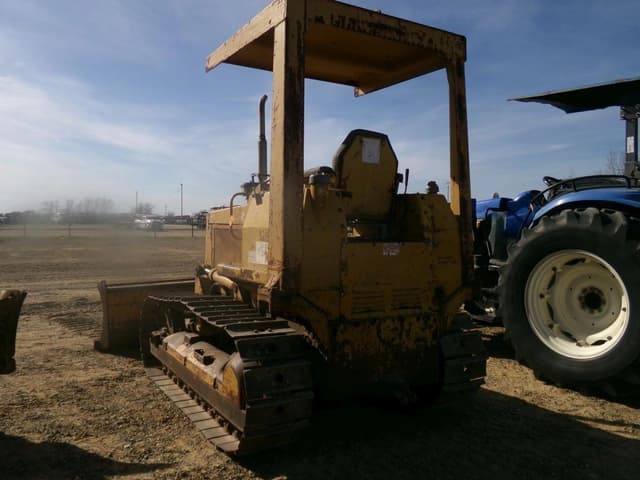 Image of Caterpillar D3 equipment image 1