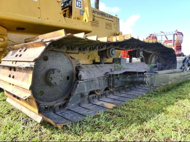 Image of Caterpillar D3B equipment image 4