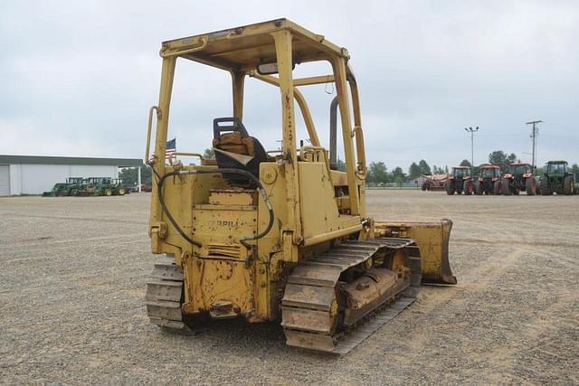 Image of Caterpillar D3B equipment image 2