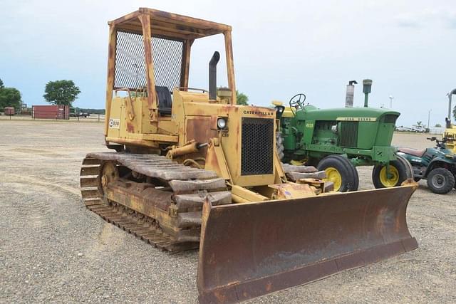 Image of Caterpillar D3B equipment image 3
