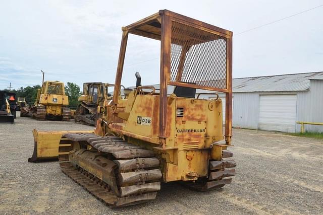 Image of Caterpillar D3B equipment image 1