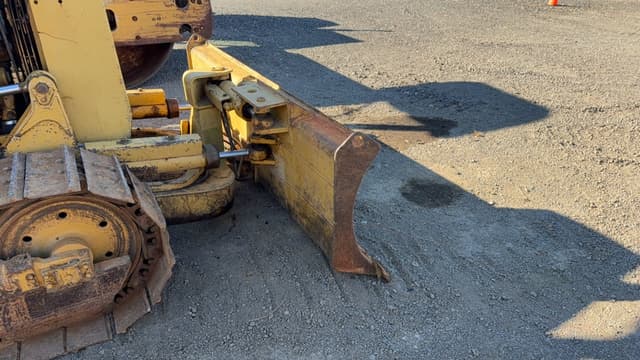 Image of Caterpillar D3B equipment image 3