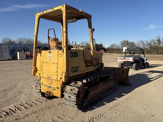 Image of Caterpillar D3B equipment image 3