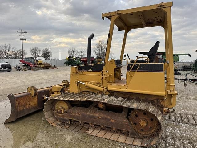 Image of Caterpillar D3C LGP equipment image 1