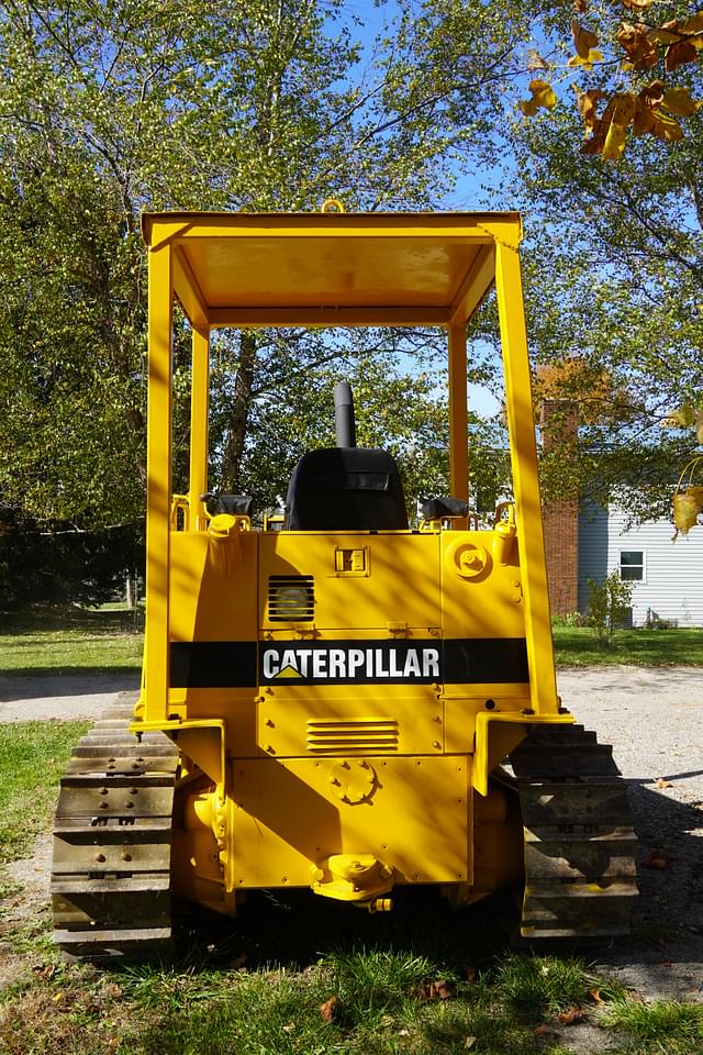 Image of Caterpillar D3C equipment image 3