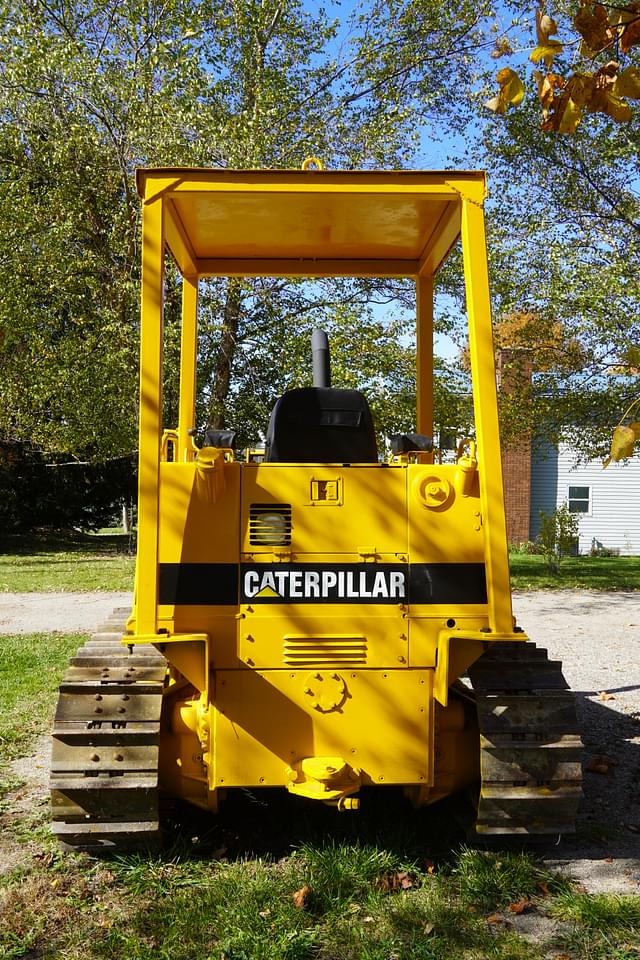 Image of Caterpillar D3C equipment image 1