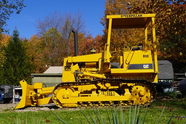 Image of Caterpillar D3C equipment image 2