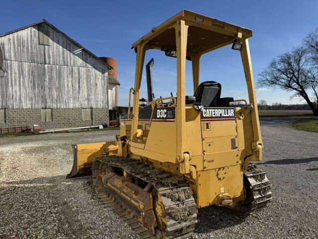 Image of Caterpillar D3C XL equipment image 3