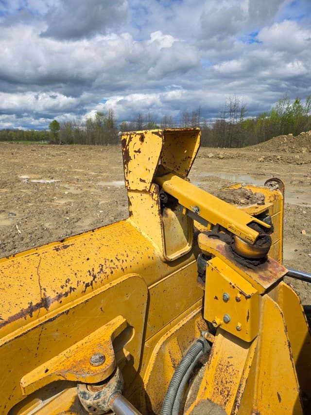 Image of Caterpillar D3K XL equipment image 4