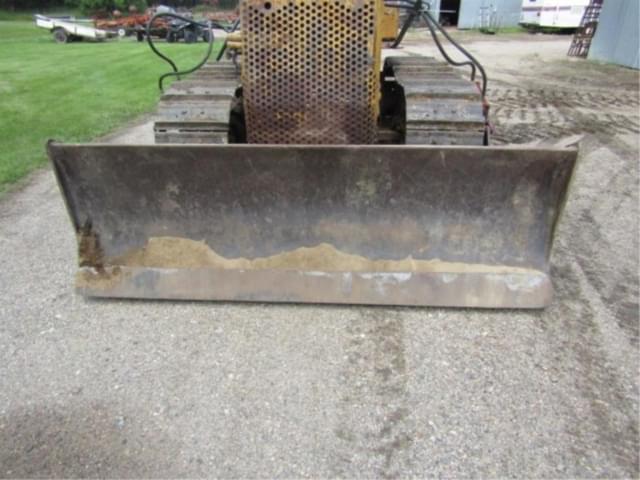 Image of Caterpillar D4 equipment image 1