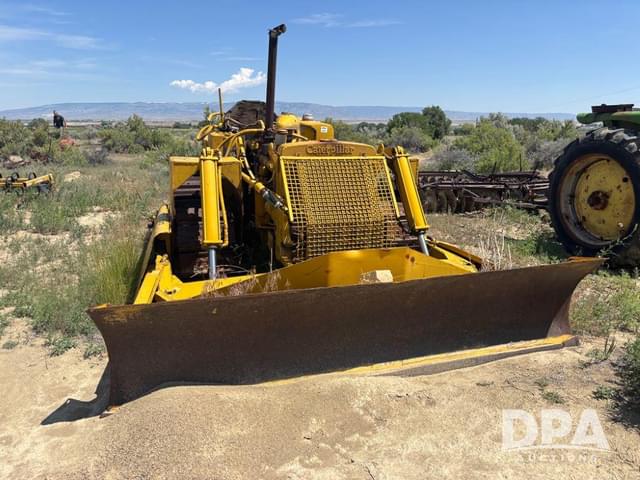 Image of Caterpillar D4 equipment image 3