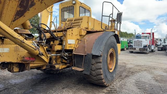 Image of Caterpillar D400D equipment image 4