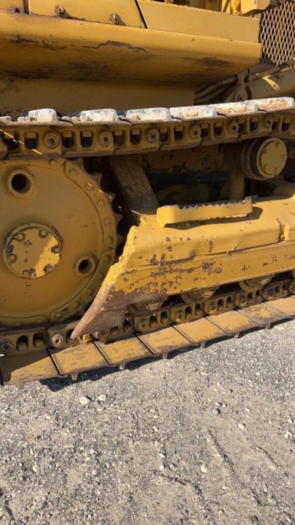 Image of Caterpillar D4C equipment image 4