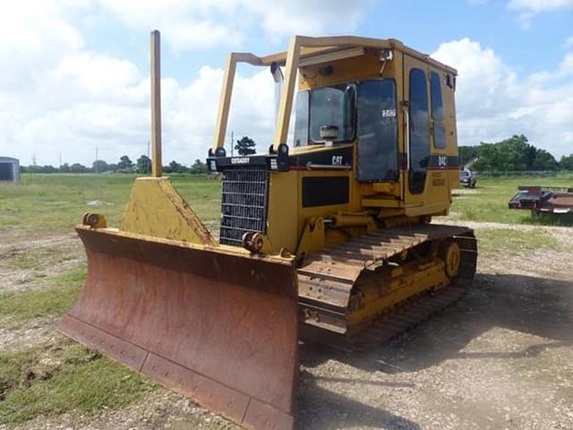 Image of Caterpillar D4C equipment image 1