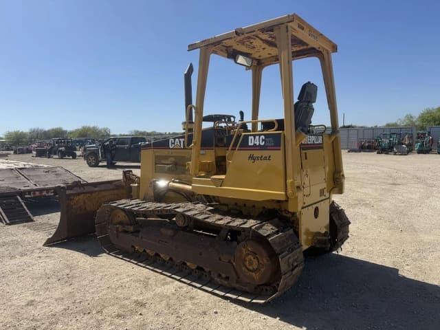 Image of Caterpillar D4C equipment image 2