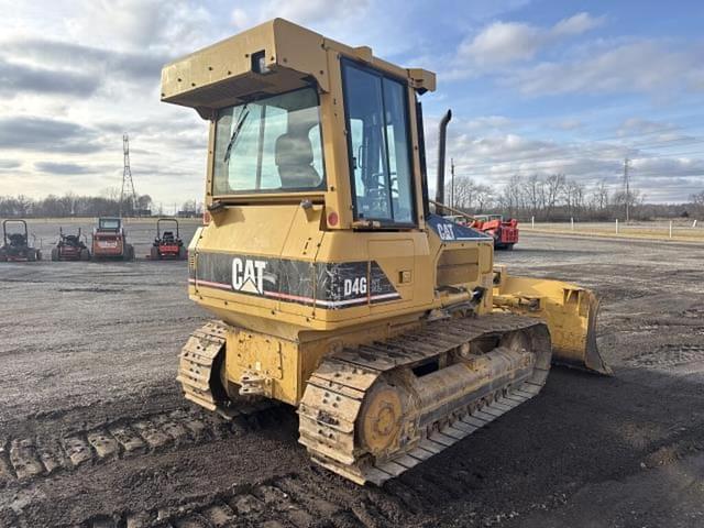 Image of Caterpillar D4GXL equipment image 2