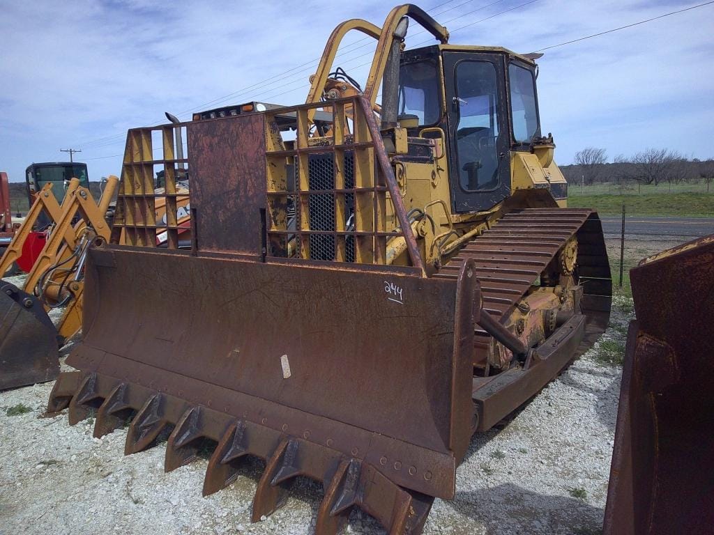 Main image Caterpillar D4H