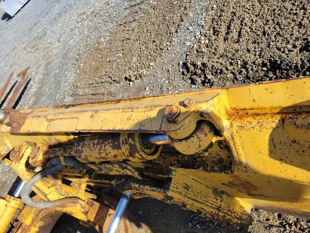 Image of Caterpillar D4H-LGP equipment image 4