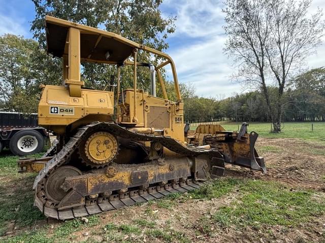 Image of Caterpillar D4H Series II equipment image 2