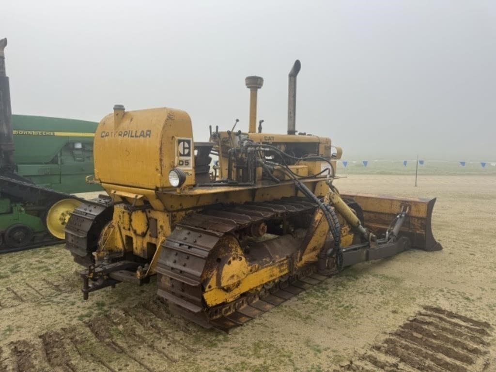 Image of Caterpillar D5 Image 1