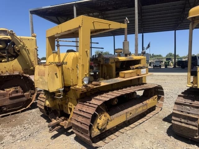 Image of Caterpillar D5 equipment image 1