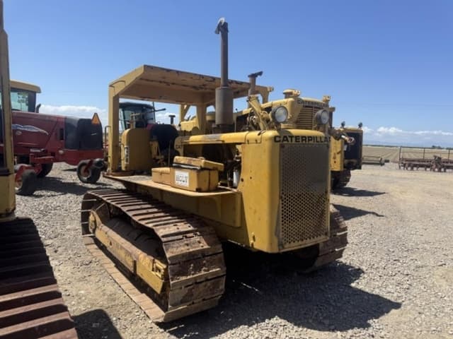 Image of Caterpillar D5 equipment image 2