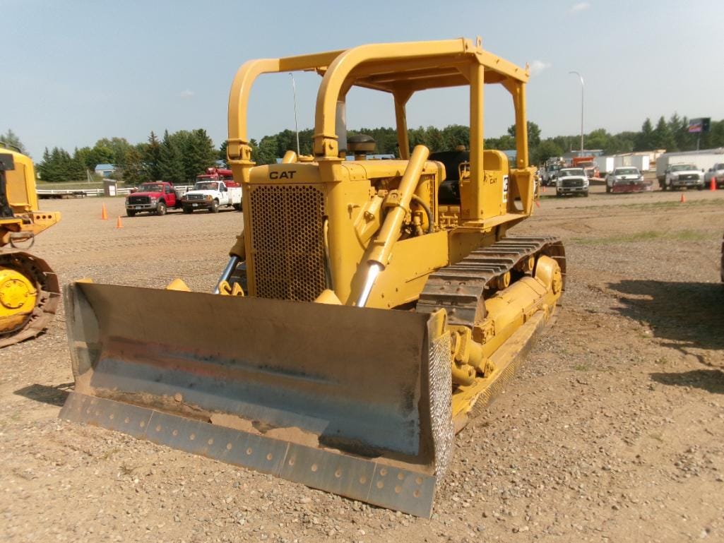Main image Caterpillar D5