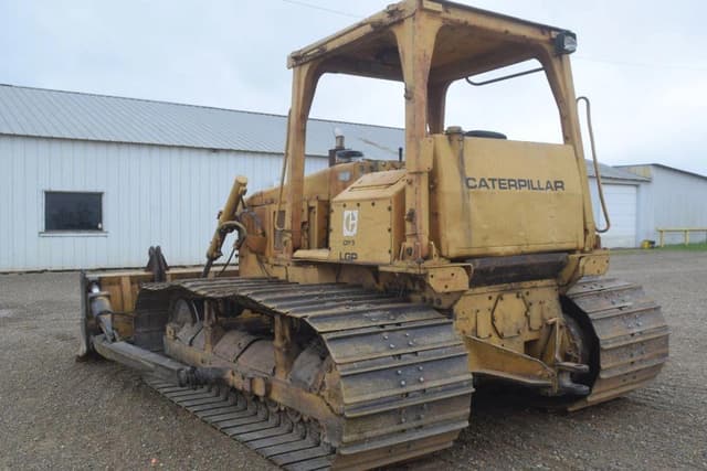 Image of Caterpillar D5B equipment image 1