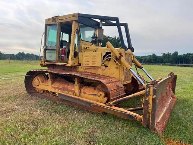 Image of Caterpillar D5B equipment image 4