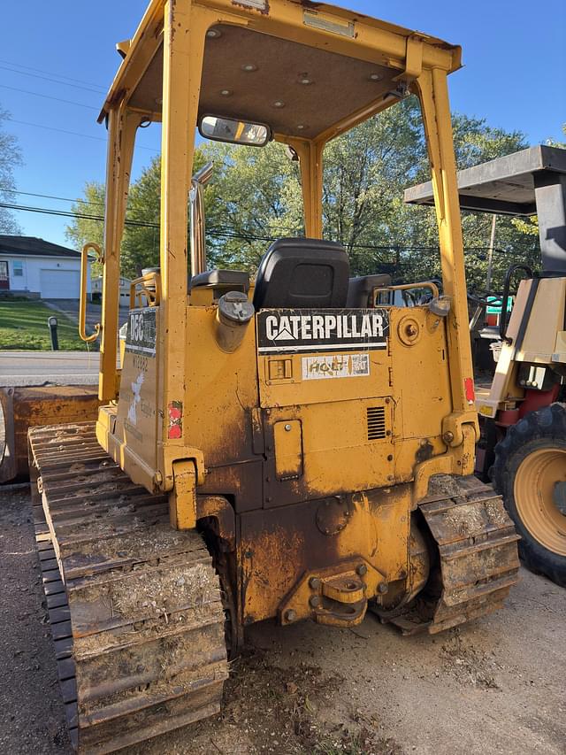 Image of Caterpillar D5C XL equipment image 2