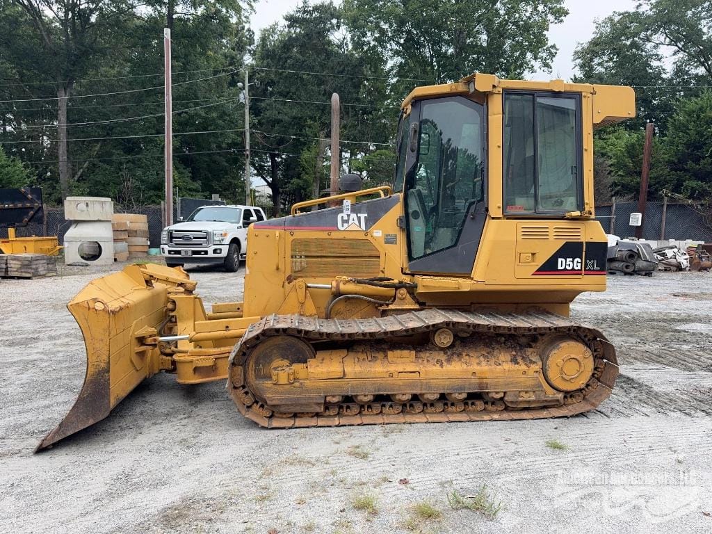 Caterpillar D5G XL Equipment Image0