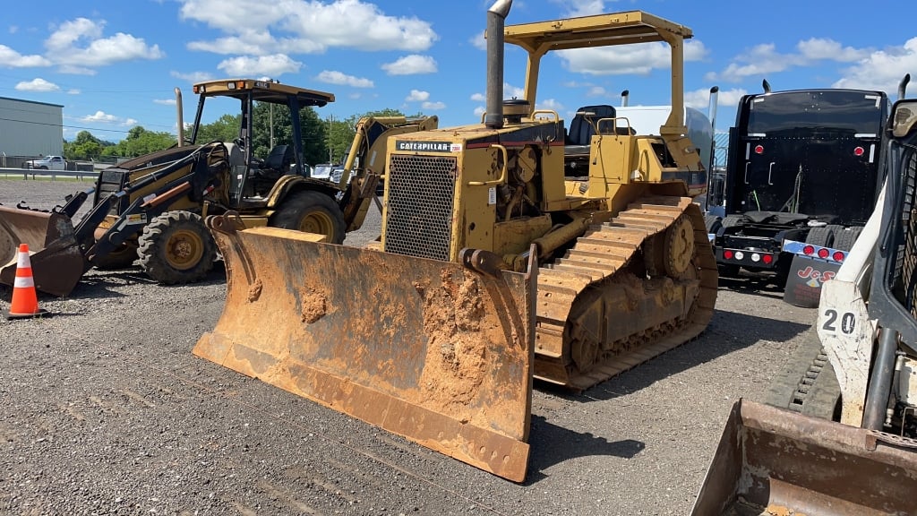 SOLD - Caterpillar D5H Lot No. 2384 Construction with 1,338 Hrs ...
