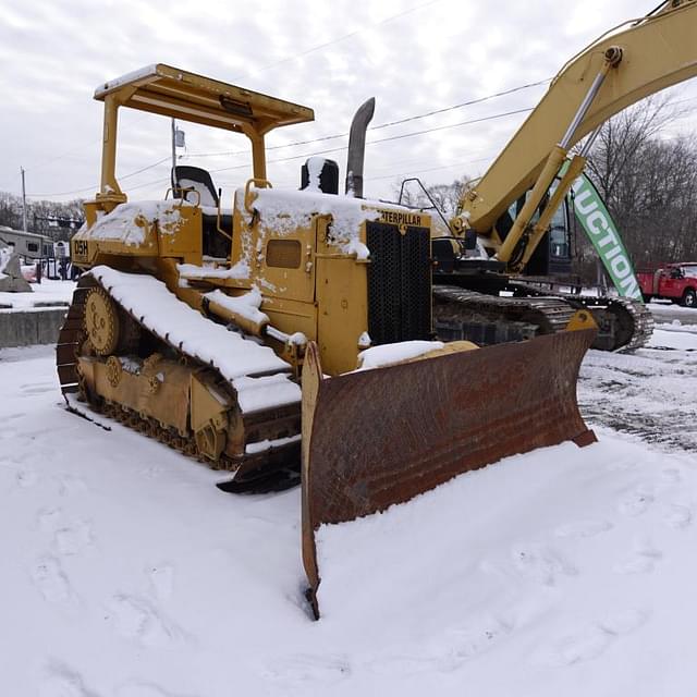 Image of Caterpillar D5H equipment image 2