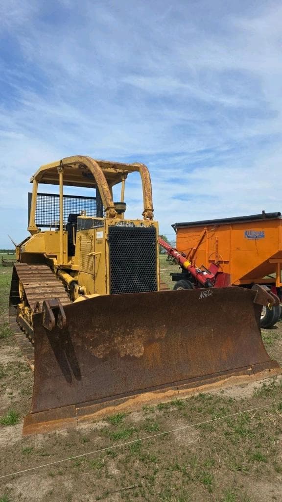 Image of Caterpillar D5M equipment image 1