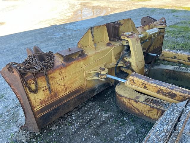 Image of Caterpillar D5M LGP equipment image 4