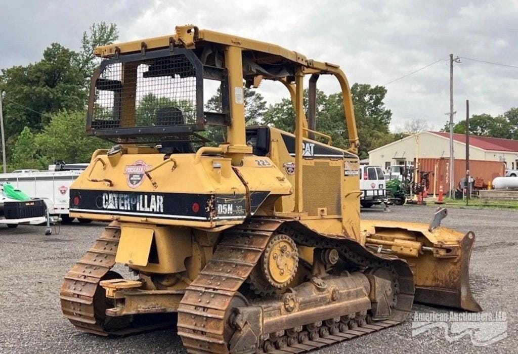 Caterpillar D5N XL Equipment Image0