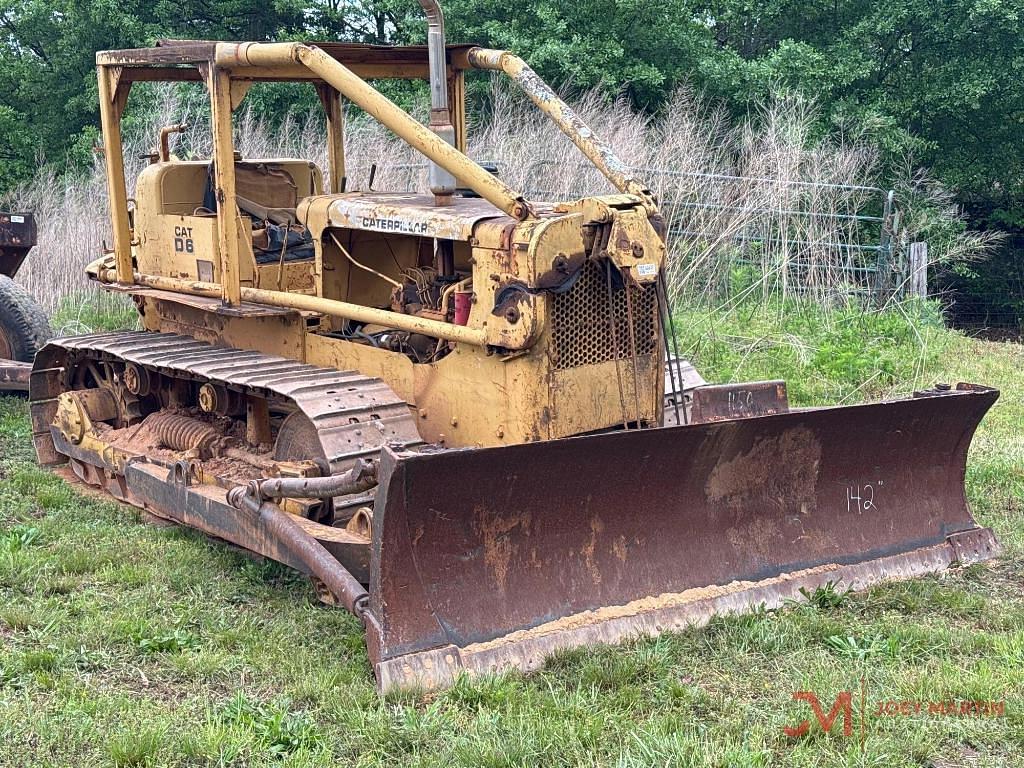 Image of Caterpillar D6 Primary image