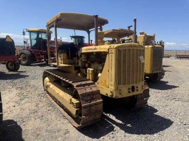 Image of Caterpillar D6 equipment image 2