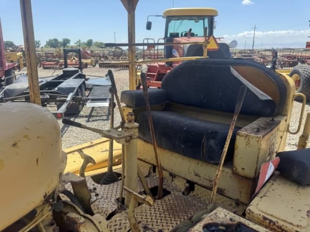 Image of Caterpillar D6 equipment image 3