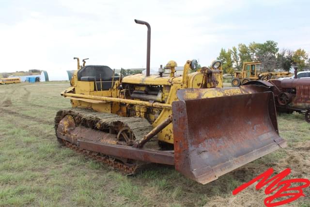 Image of Caterpillar D6 equipment image 2