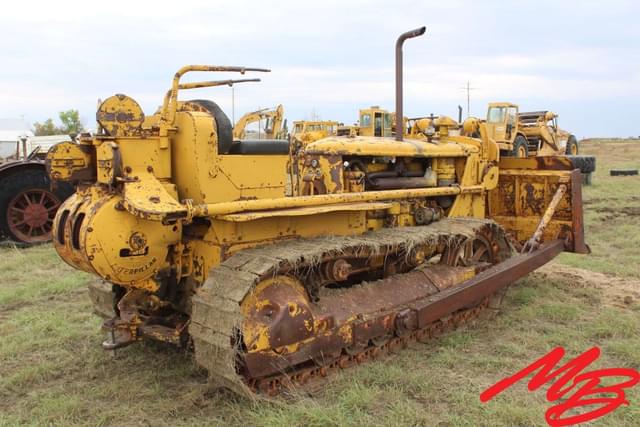 Image of Caterpillar D6 equipment image 3