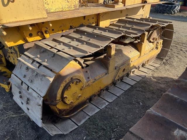 Image of Caterpillar D6C equipment image 3