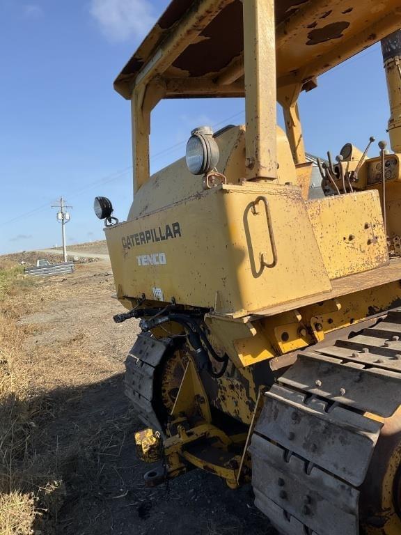 Image of Caterpillar D6C equipment image 2