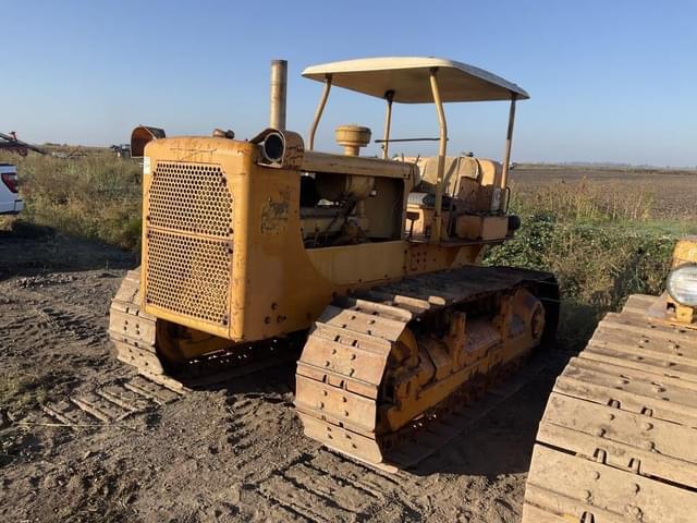 Image of Caterpillar D6C equipment image 3